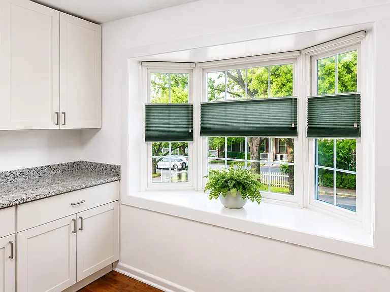1012 James Madison Cir — Photo 13
