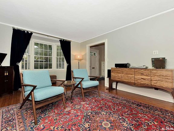 3rd image of 538 NE 7th Ave