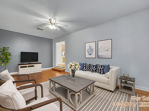 4th image of 482 Lazywood Ln