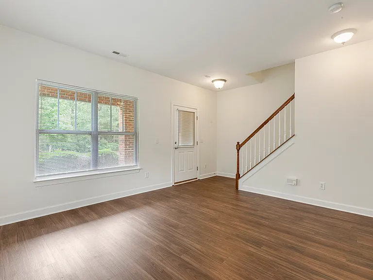 5053 Cary Glen Blvd — Photo 8