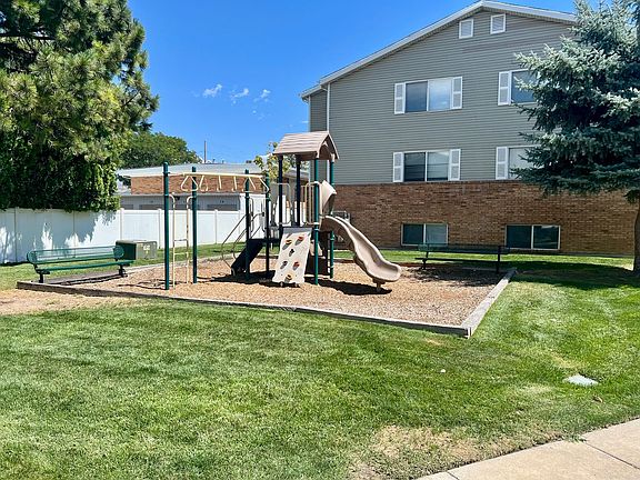 5th image of 857 E Meadow Pine Ct APT 20