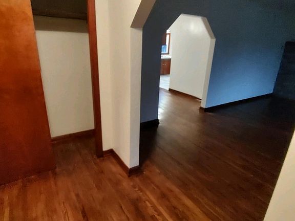 3rd image of 6557 Wellington Dr