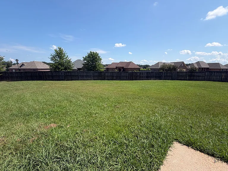 138 Palin Dr — Photo 14