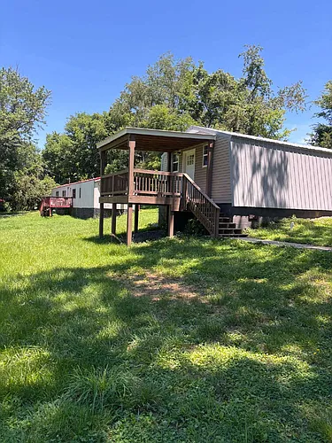 1005 Ross Ln Photo 1