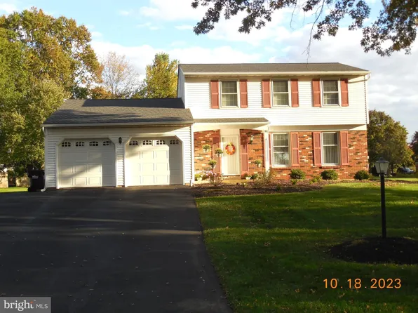414 Brookside Dr, Perkasie, PA 18944