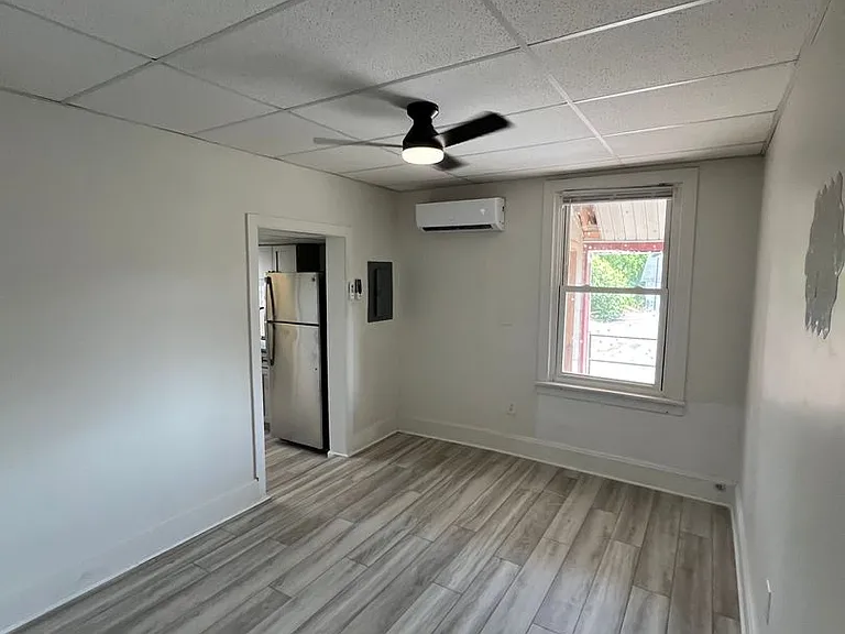114 N Union St — Photo 6