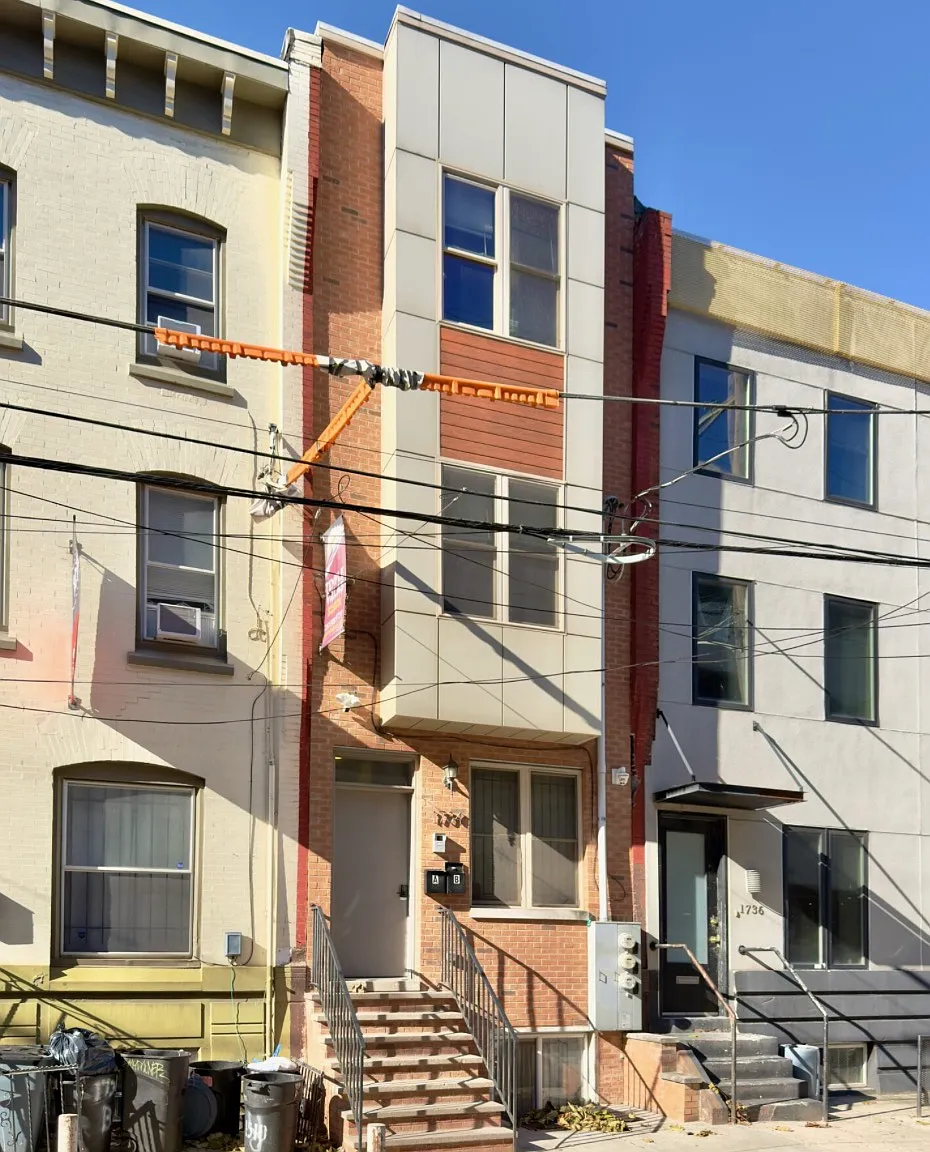 5 bed, 900 sqft, $625 — Photo 1