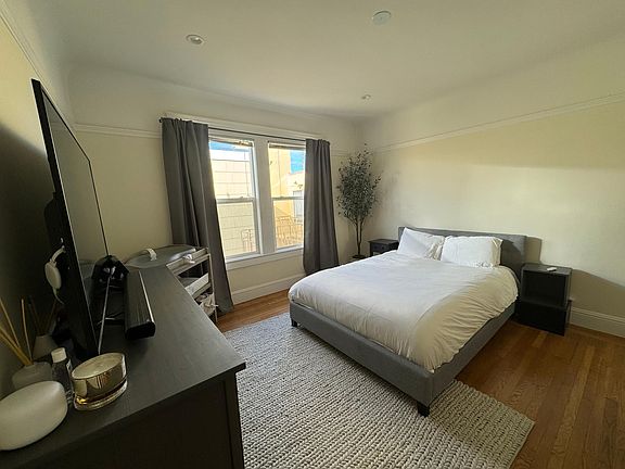 4th image of 1750 Beach St APT 15