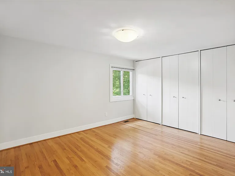 8206 Stone Trail Dr — Photo 25