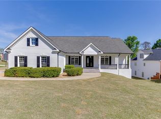 5821 Chalet Way, Hoschton, GA 30548