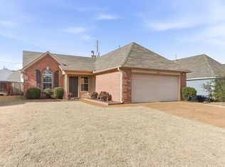 1077 Jessica Lauren Dr, Cordova, TN 38018