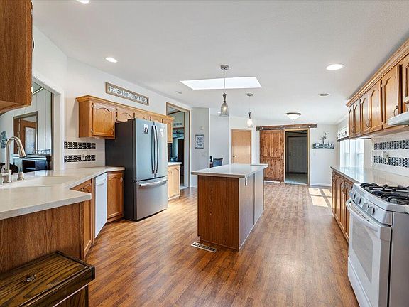 5th image of 53060 275th St