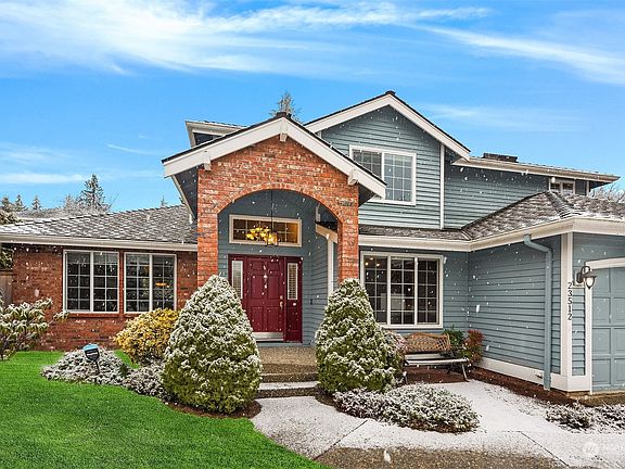 2nd image of 23512 NE 19th Drive