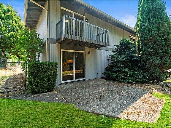 4th image of 4104 7th St SW #1
