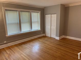 452 E 74th St #1, Chicago, IL 60619