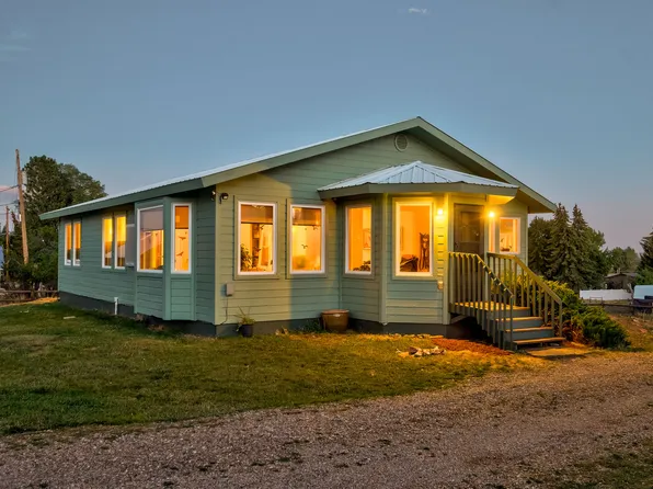 265 W Abajo Dr, Monticello, UT 84535