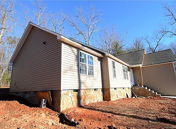 5th image of 160 Winsome Forest Dr #15