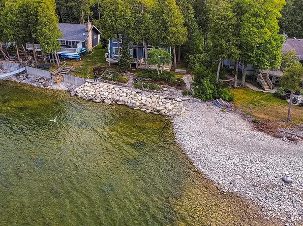 1904 Hillside Dr, Ellison Bay, WI 54210