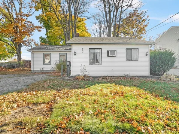 983 Peach Blvd, Willoughby, OH 44094