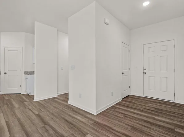 1474 Pond Overlook Dr, Nashville, NC 27856