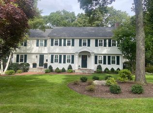 17 Cranmore Rd, Wellesley, MA 02481