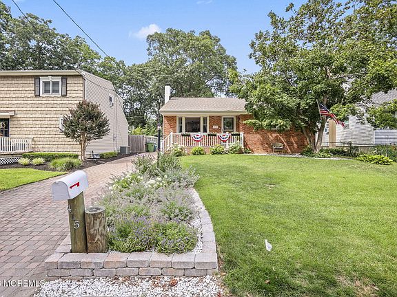 2nd image of 415 Moore Road