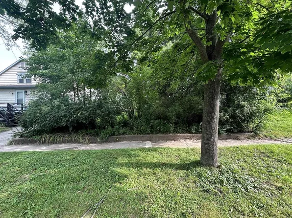 1842 Spohn Avenue #11, Madison, WI 53704