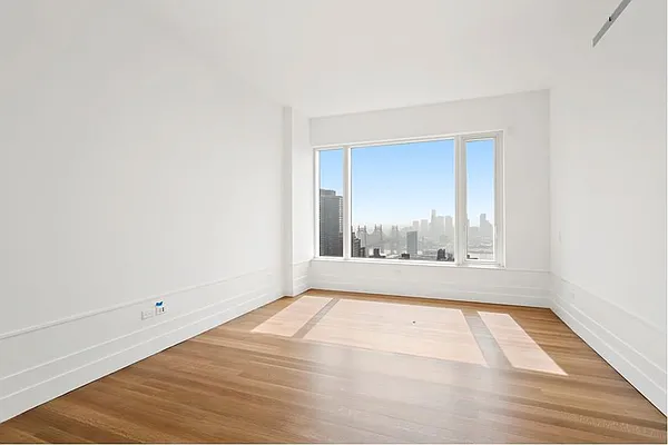 Rented by Synergy NYC | media 38