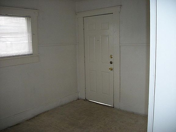 3rd image of 5419 Margarita St