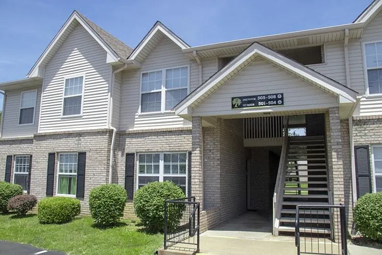 Oak Meadow Apartments — Photo 10