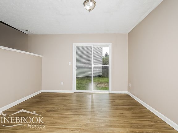 4th image of 4959 Lewiston Dr