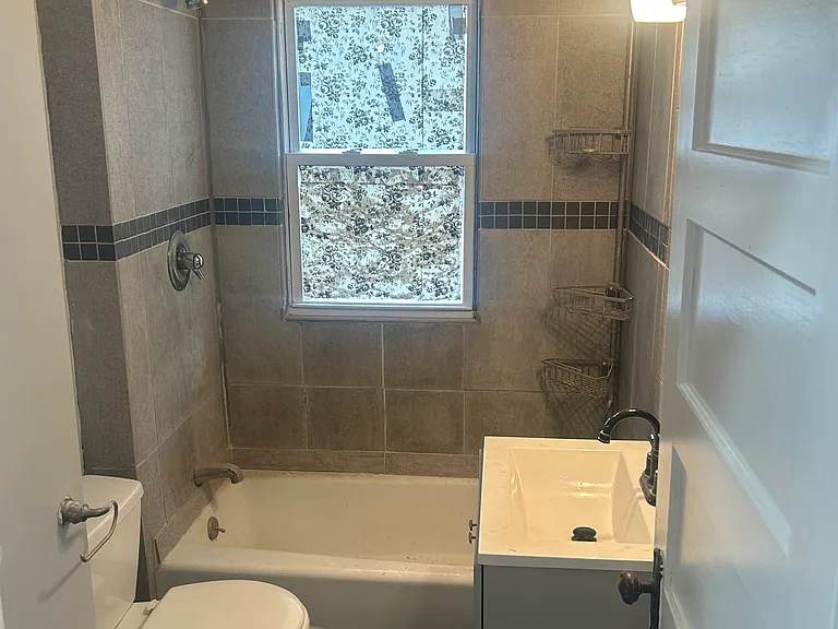 132 Hadley Ave #2 — Photo 8