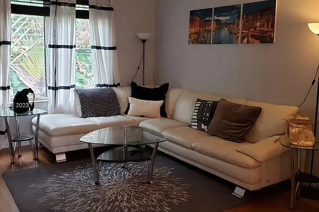 1188 Marseille Dr #4 — Photo 38