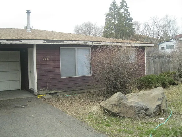 908 N 4th St — Photo 1