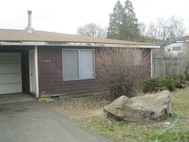1st image of 908 N 4th St