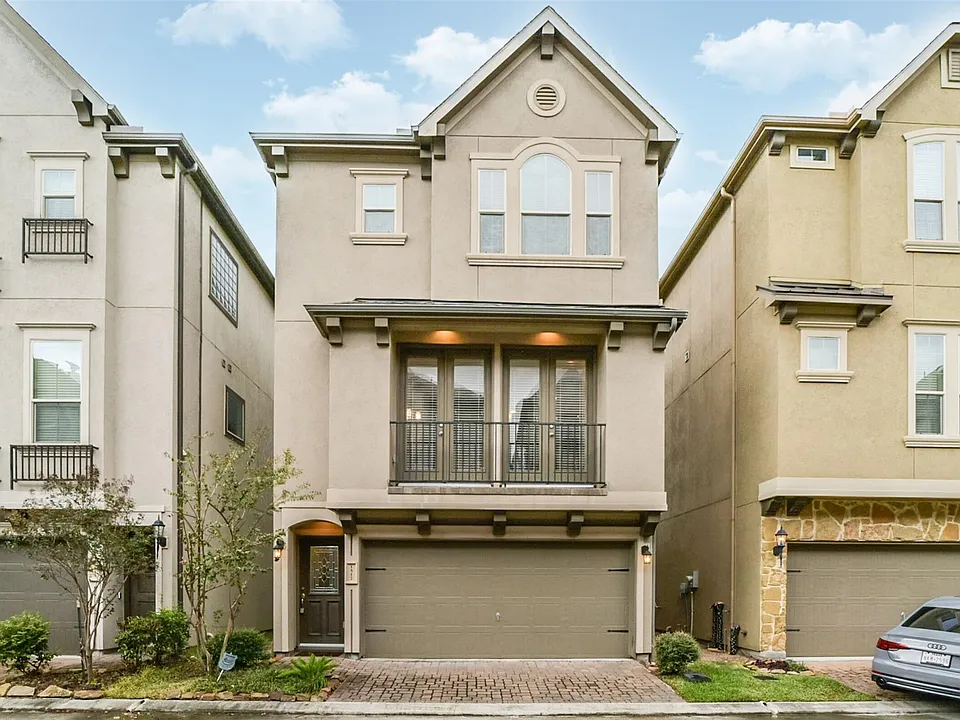 1517 Miles Oaks Pl