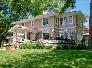 1214 Manheim Rd, Kansas City, MO 64109