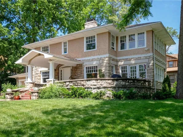 1214 Manheim Rd, Kansas City, MO 64109