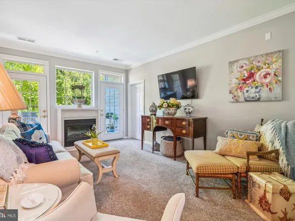 420 Hamlet Club Dr Unit 205, Edgewater, MD 21037