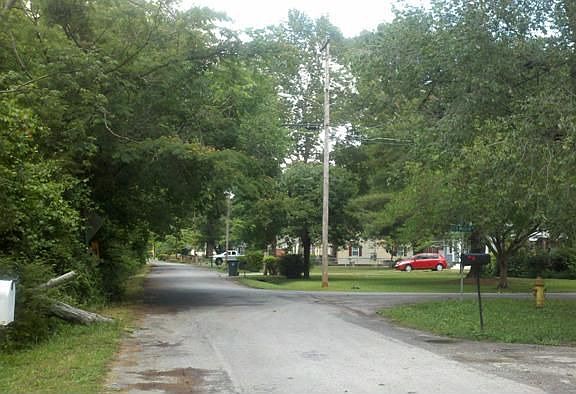 4th image of 122 Shawnee Trl