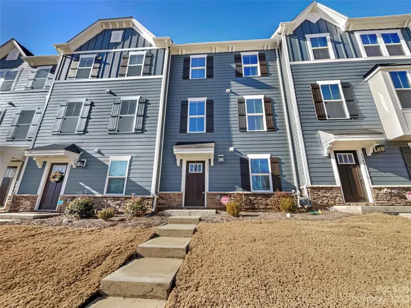 1339 Ashbury St, Charlotte, NC 28216