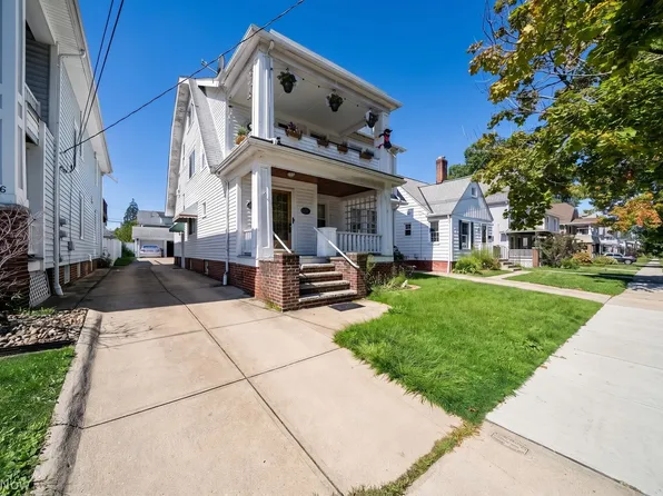 1582 Orchard Grove Ave, Lakewood, OH 44107