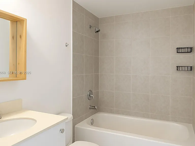 60 SW 13th St #3418 — Photo 6