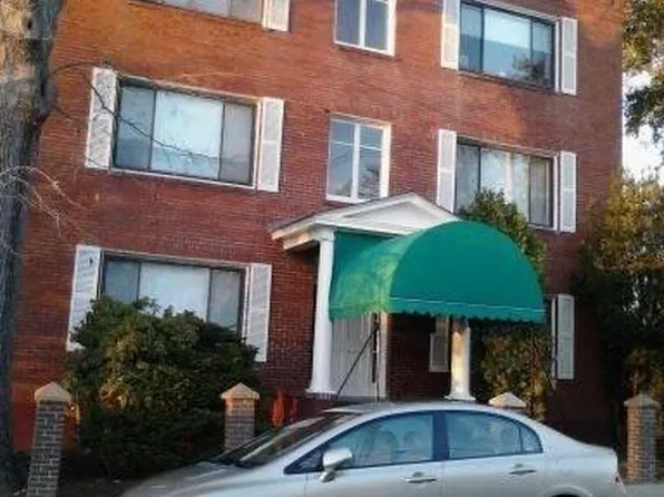 144 Van Zandt Ave APT 1, Newport, RI 02840