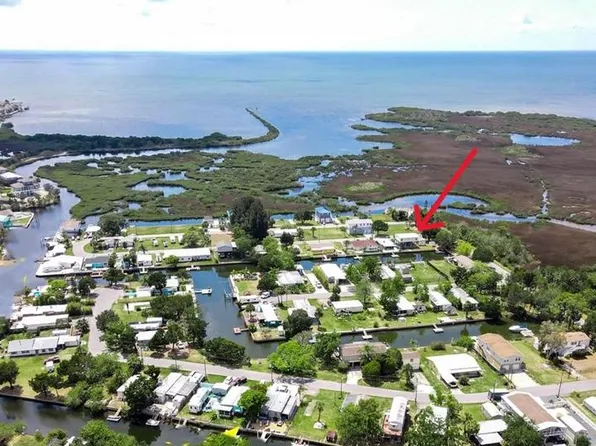 14984 Edgewater Cir, Hudson, FL 34667