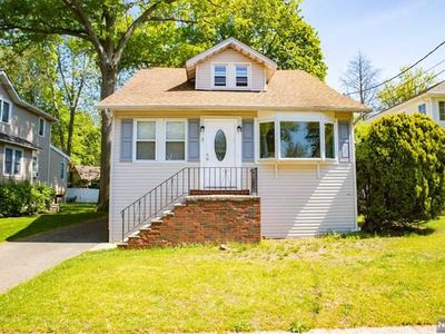 11 Lindley Ave, Tenafly, NJ, 07670