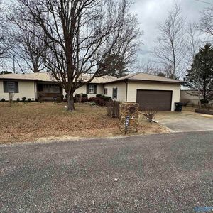 303 Auburn St, Centre, AL, 35960