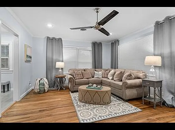 2400 S R St, Fort Smith, AR 72901