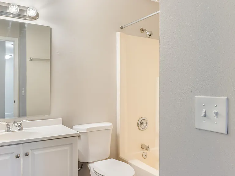 501 Wisconsin Ave #306 — Photo 9