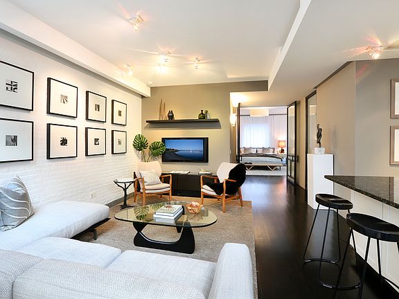 5th image of 81 White St #E